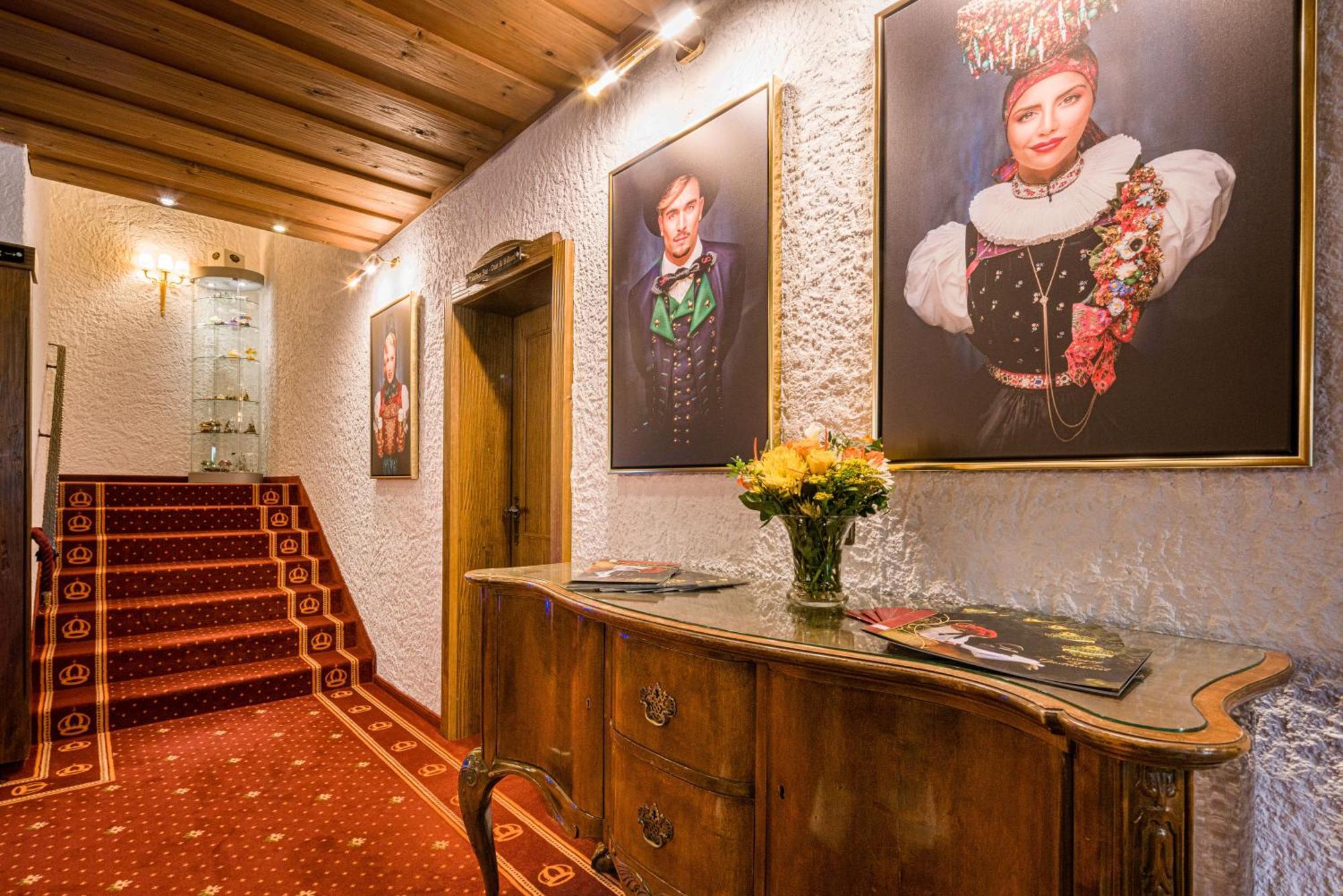 Hotel Krone Igelsberg ฟรอยเดนชตัดท์ ภายนอก รูปภาพ