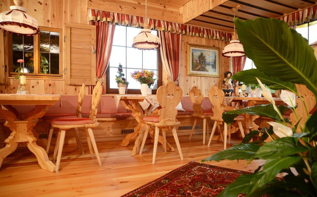 Hotel Krone Igelsberg ฟรอยเดนชตัดท์ ภายนอก รูปภาพ