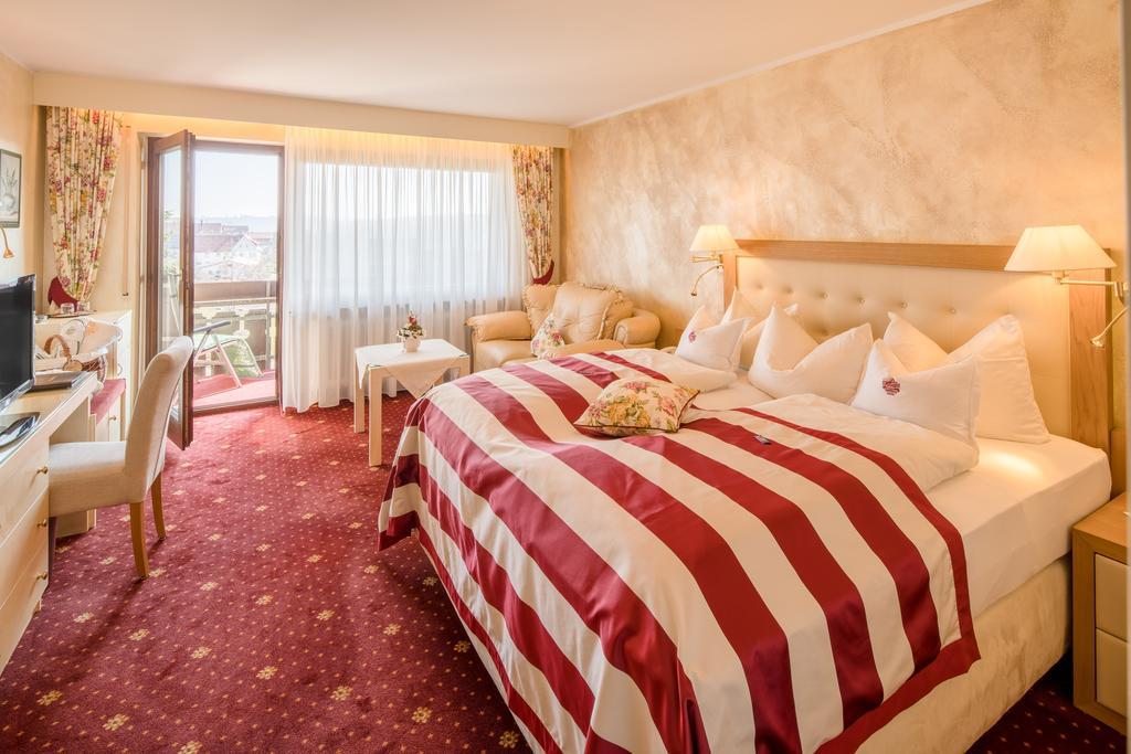 Hotel Krone Igelsberg ฟรอยเดนชตัดท์ ภายนอก รูปภาพ